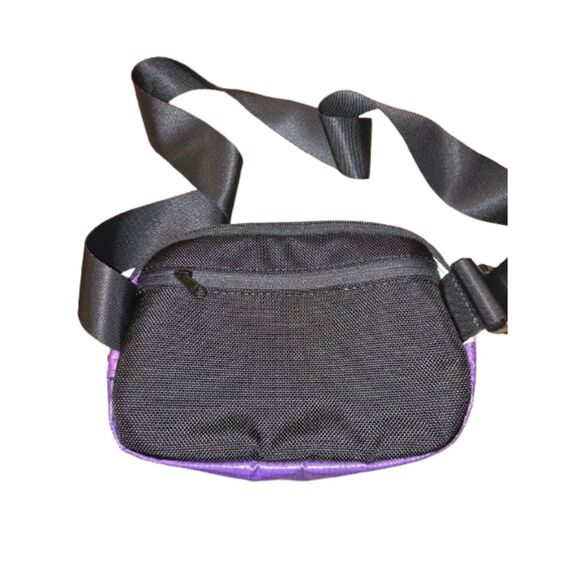 Rareform Zion Sling Bag - Vegan, Lightweight, Water-Resistant - Picture 2 of 7